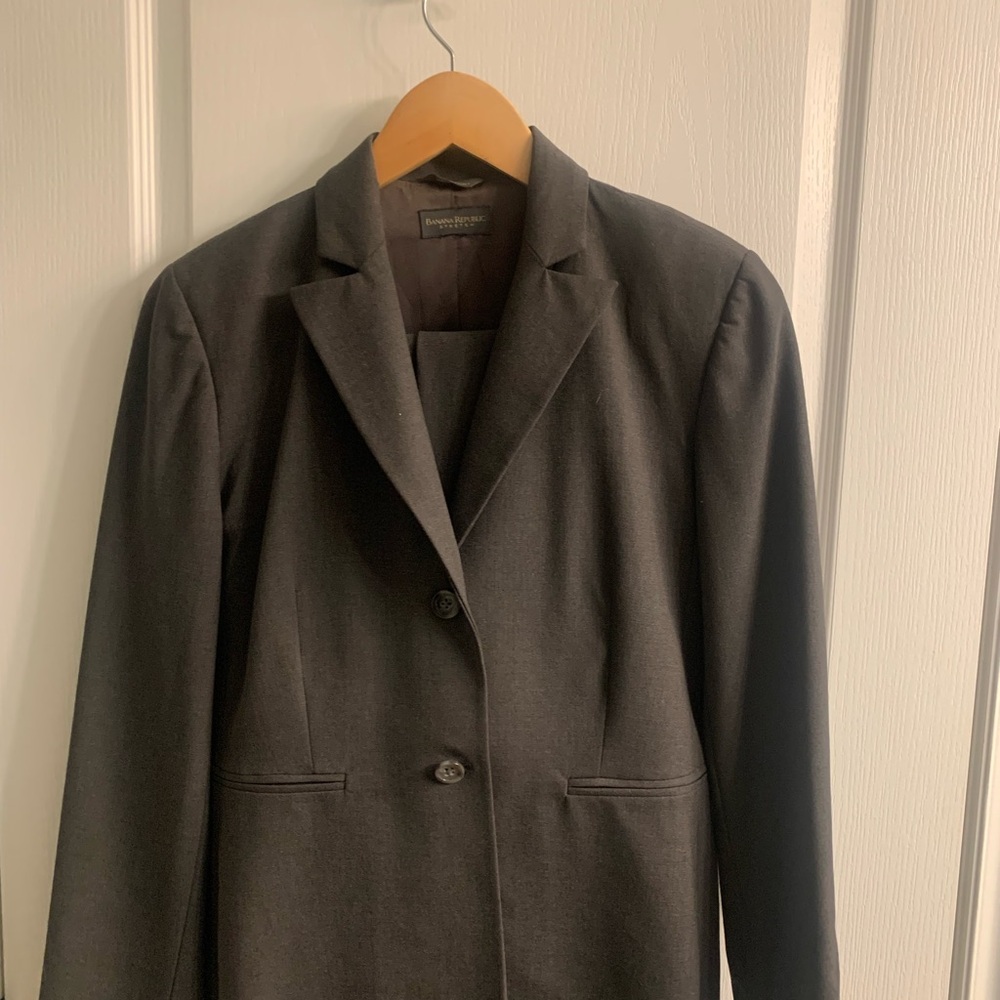 Bannana republic made in Italy 3 piece suit